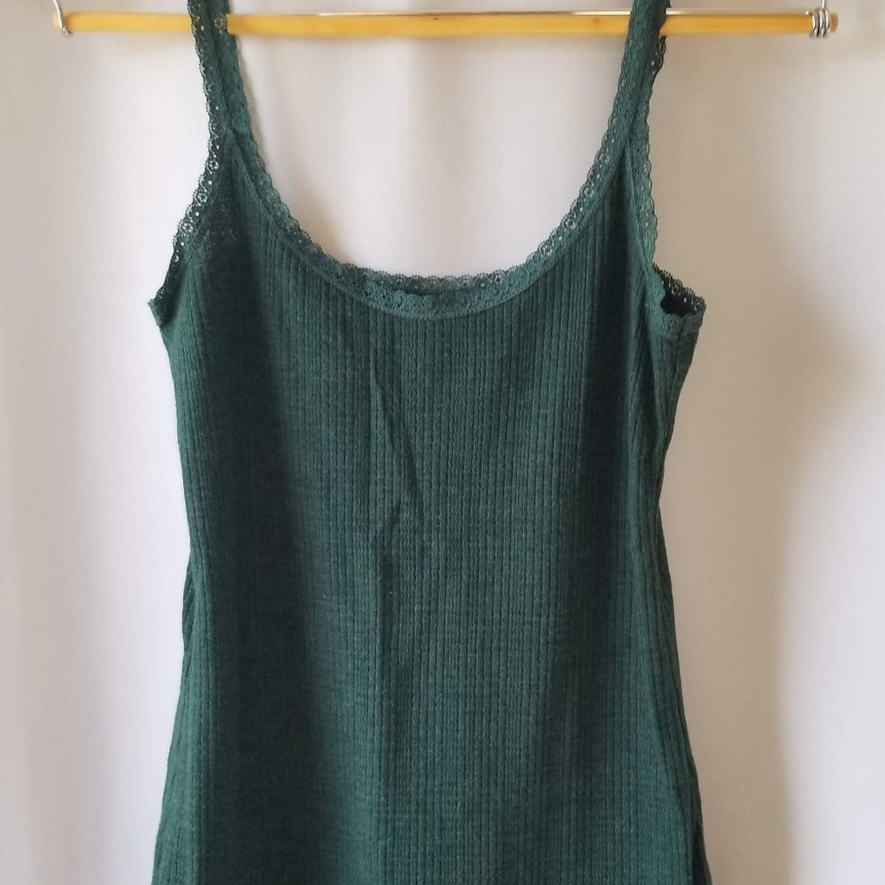 dELiA*s Hunter Green Lace Trim Tank